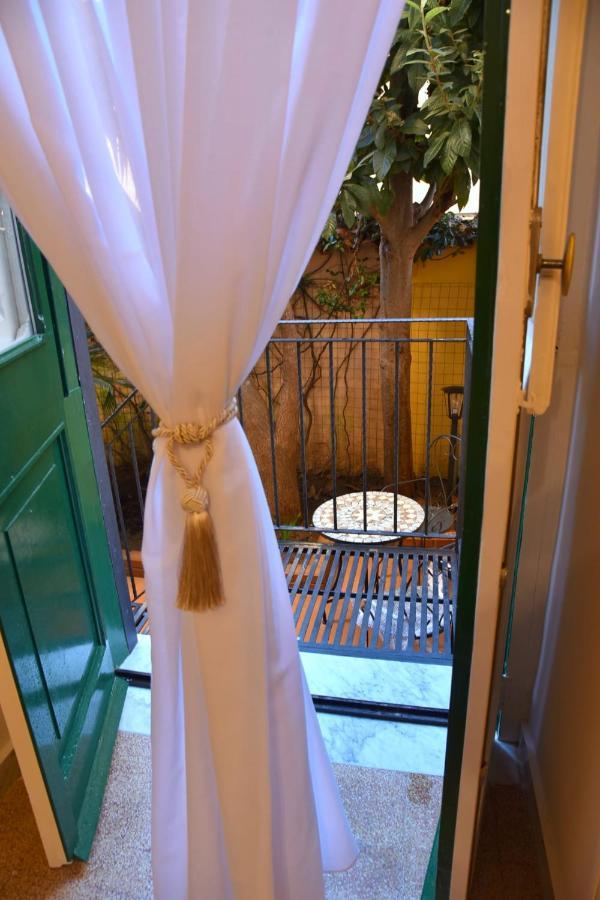 Ripa Garden Room And Suite Σαλέρνο Εξωτερικό φωτογραφία