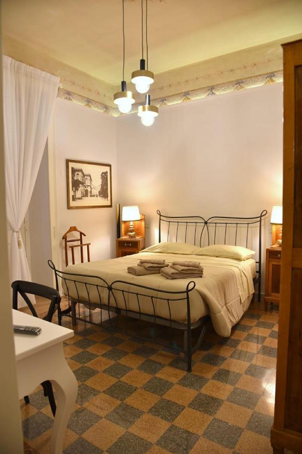 Ripa Garden Room And Suite Σαλέρνο Εξωτερικό φωτογραφία