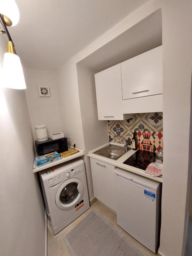 Ripa Garden Room And Suite Σαλέρνο Εξωτερικό φωτογραφία